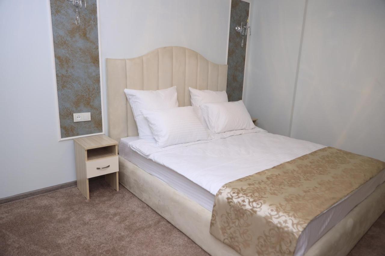 Delin Hotel And Tours Erévan Extérieur photo