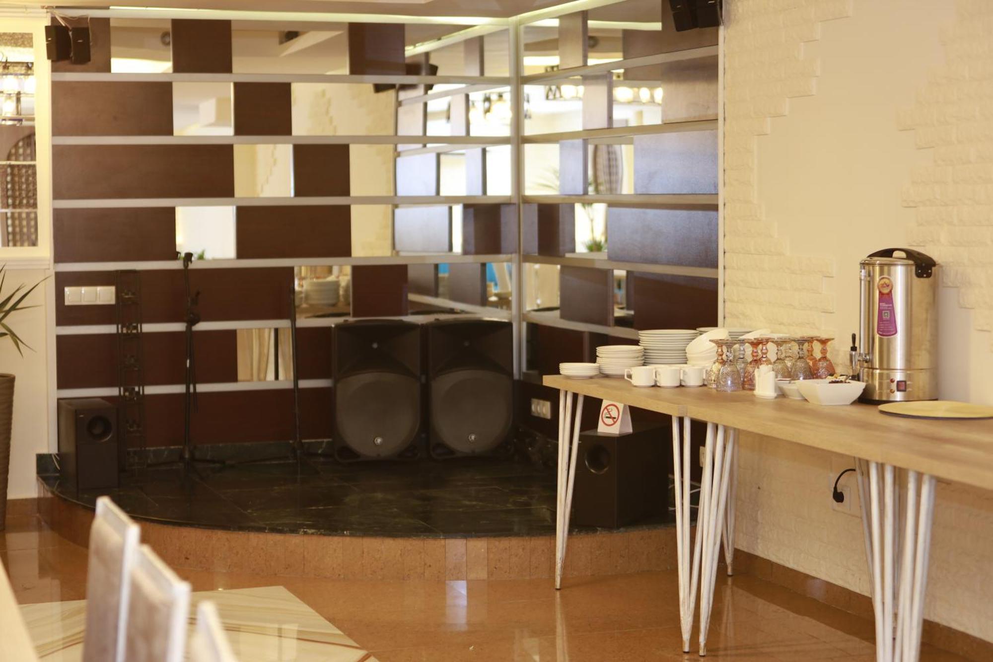 Delin Hotel And Tours Erévan Extérieur photo