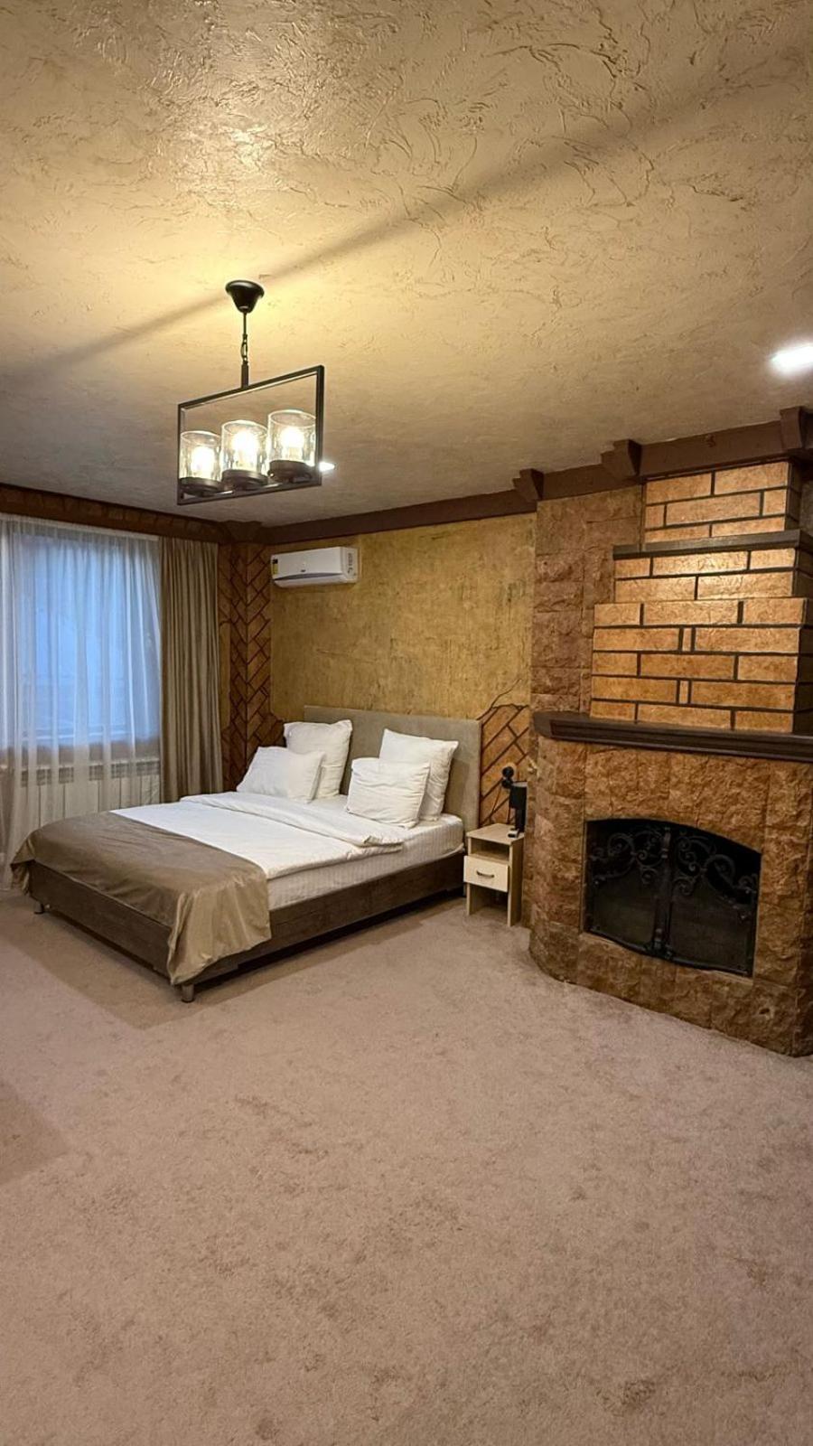Delin Hotel And Tours Erévan Extérieur photo
